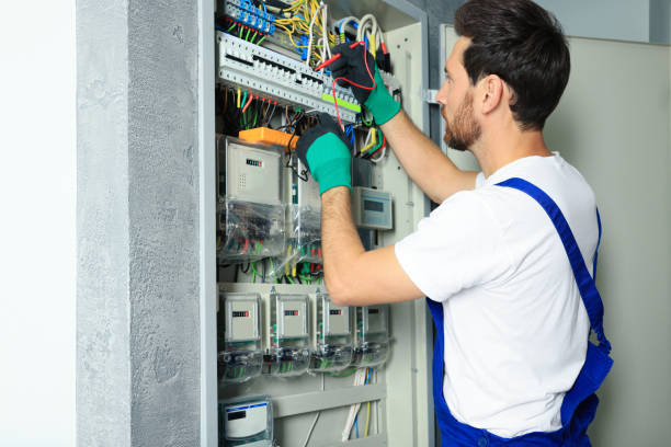Best Circuit Breaker Repair  in Bourbon, MO