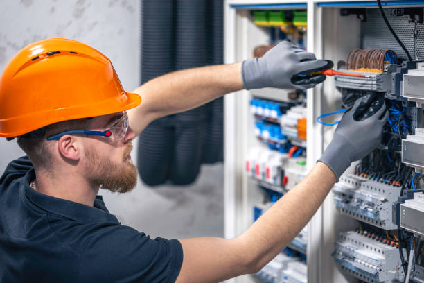Best Affordable Emergency Electrician  in Bourbon, MO